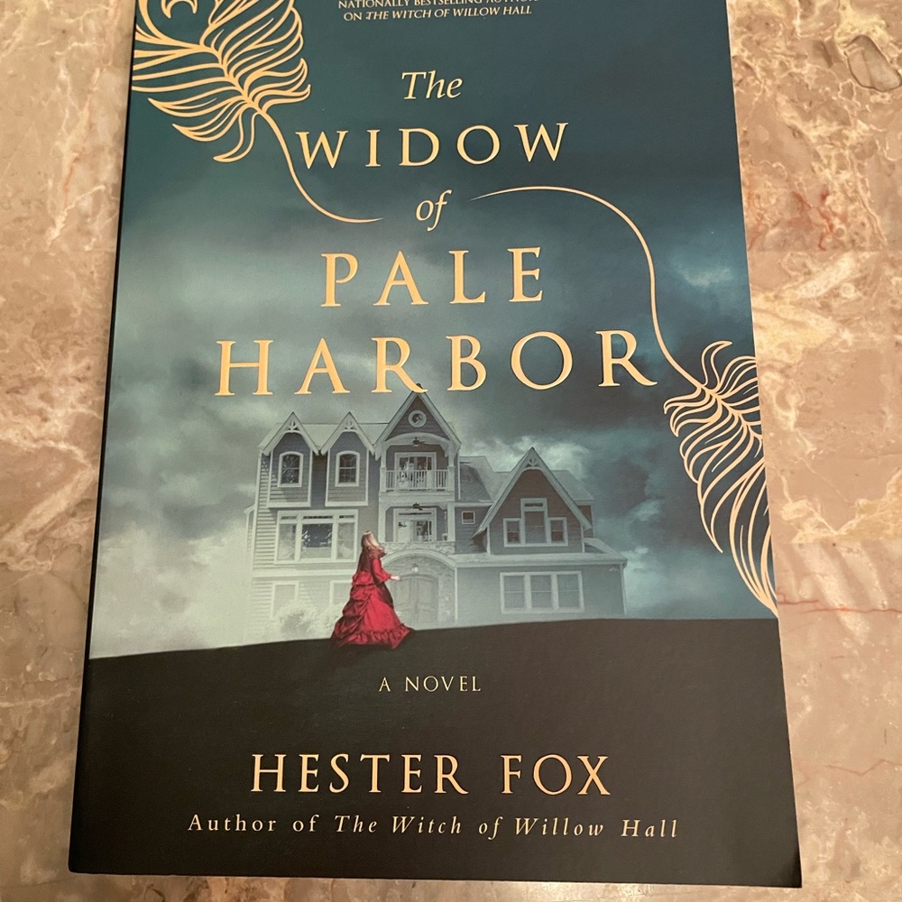 The Widow of Pale Harbor by Hester Fox